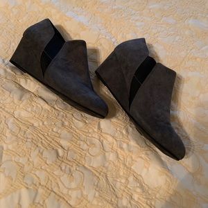 Vionic Stanton Wedge Grey Suede Bootie